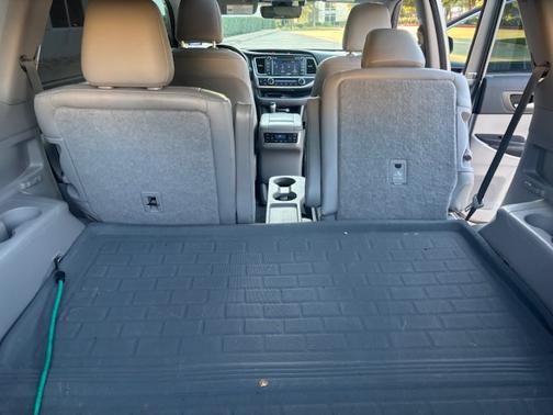 2018 Toyota Highlander Limited Platinum