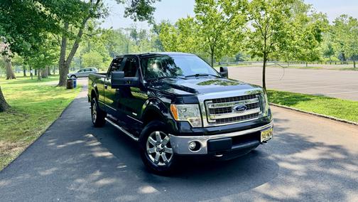 Black 2014 Ford F-150 XLT