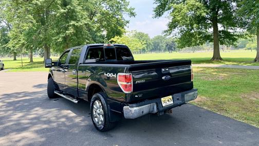Black 2014 Ford F-150 XLT