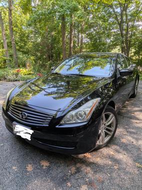 Black 2009 INFINITI G37x Base