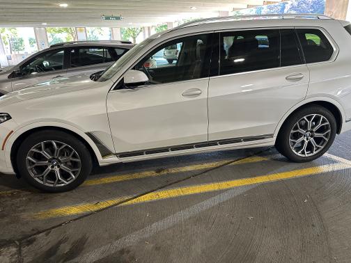 2022 BMW X7 xDrive40i