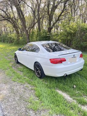 White 2011 BMW 335 i xDrive