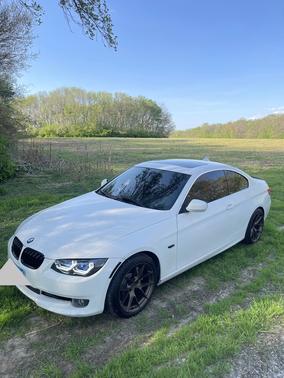 White 2011 BMW 335 i xDrive