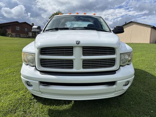 Black 2005 Dodge Ram 3500 Laramie Quad Cab DRW