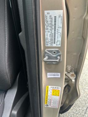 Gold 2018 Ford Escape SE