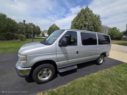 2010 Ford E350 Super Duty XL