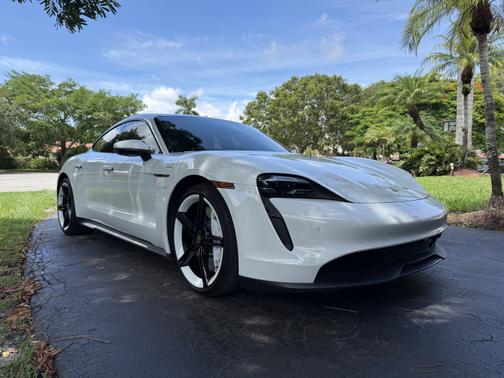 2020 Porsche Taycan 4S