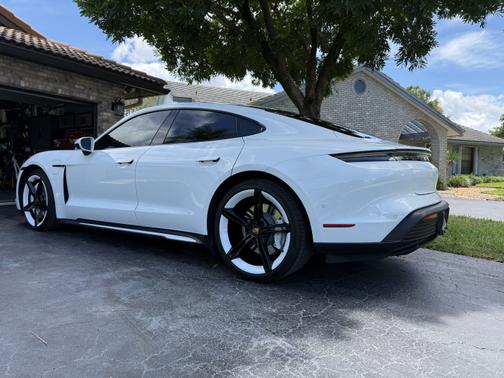 2020 Porsche Taycan 4S