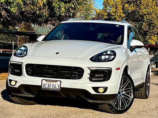 White 2017 Porsche Cayenne Cayenne S
