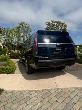 2018 Cadillac Escalade ESV Luxury