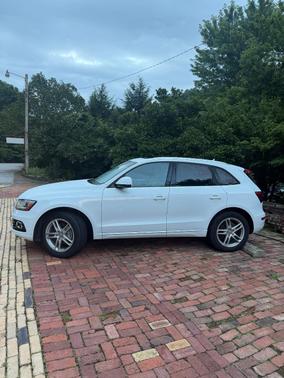 White 2014 Audi Q5 2.0T Premium Plus