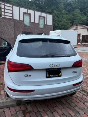 White 2014 Audi Q5 2.0T Premium Plus