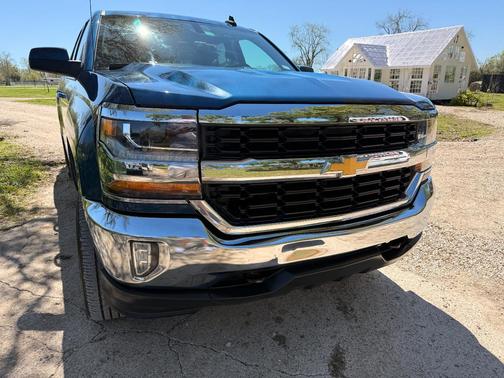 Blue 2018 Chevrolet Silverado 1500 1LT