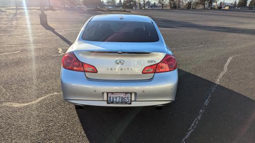 2011 INFINITI G37x Base