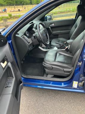 Blue 2008 Ford Focus SES