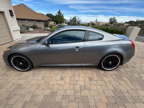 Silver 2008 INFINITI G37 Journey