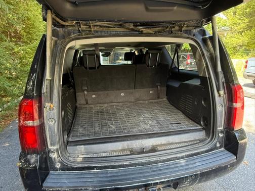 Black 2016 Chevrolet Suburban LT