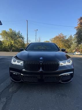 2018 BMW 750 i xDrive
