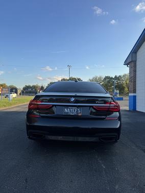 2018 BMW 750 i xDrive