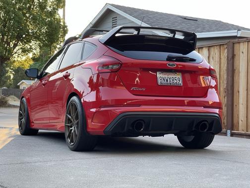 Red 2018 Ford Focus RS Base