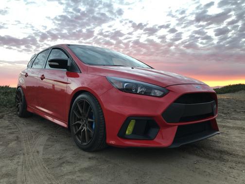 Red 2018 Ford Focus RS Base