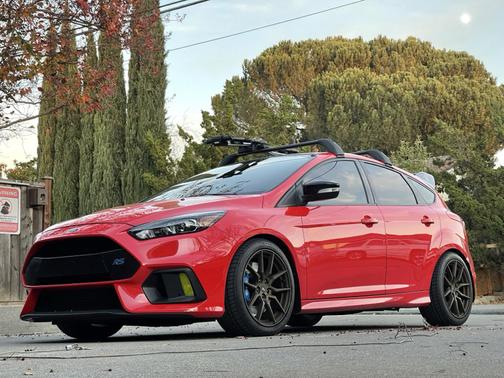 Red 2018 Ford Focus RS Base