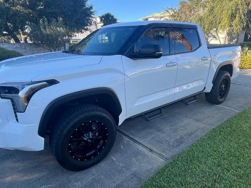White 2022 Toyota Tundra SR5