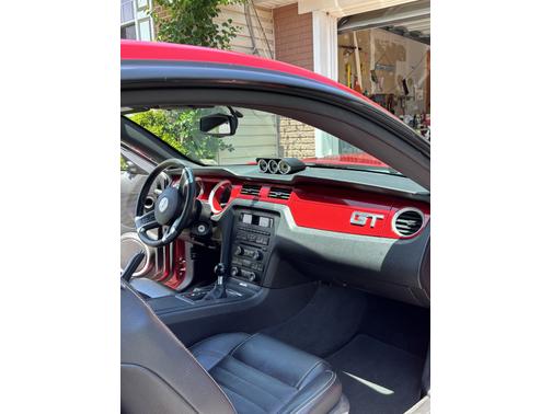 2012 Ford Mustang GT Premium