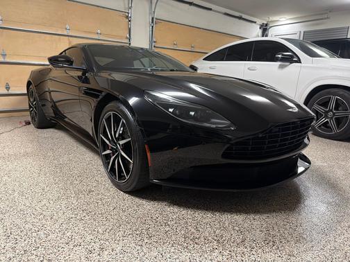 Black 2020 Aston Martin DB11 V8