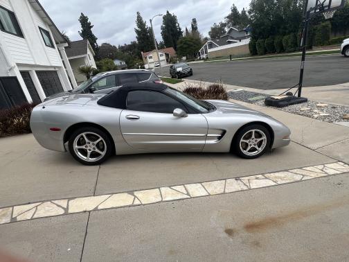 2004 Chevrolet Corvette Base