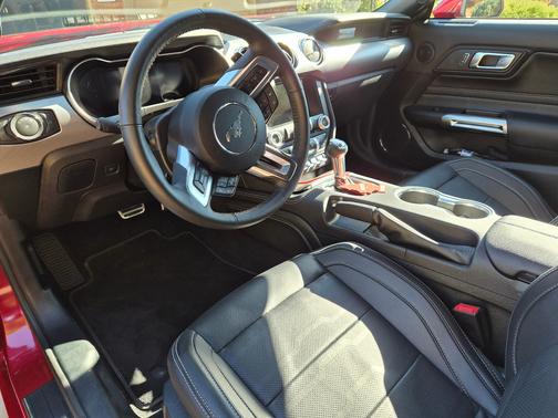 2023 Ford Mustang EcoBoost Premium