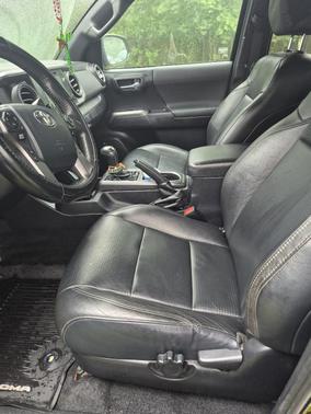 Black 2018 Toyota Tacoma TRD Off Road