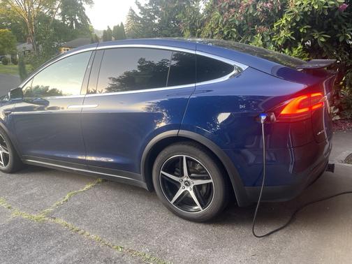 2016 Tesla Model X 75D
