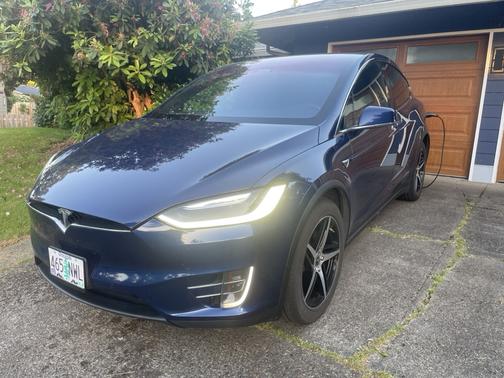 2016 Tesla Model X 75D