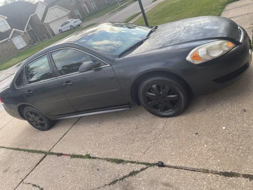 Photo 4 of 4 of 2013 Chevrolet Impala LT