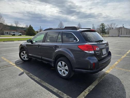 2010 Subaru Outback 2.5 i Premium