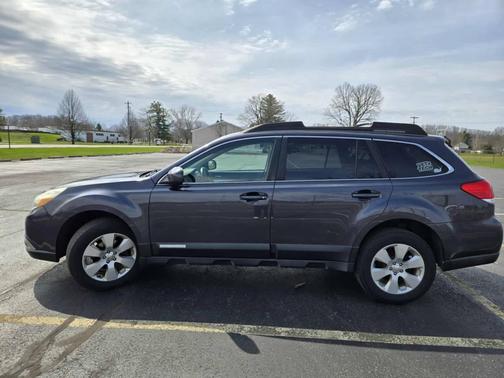 2010 Subaru Outback 2.5 i Premium