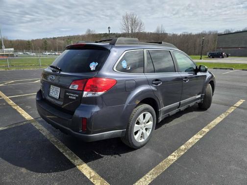 2010 Subaru Outback 2.5 i Premium