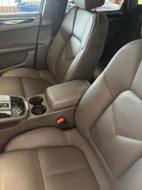 Gray 2024 Porsche Macan Macan
