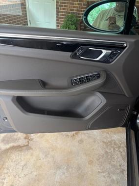 Gray 2024 Porsche Macan Macan