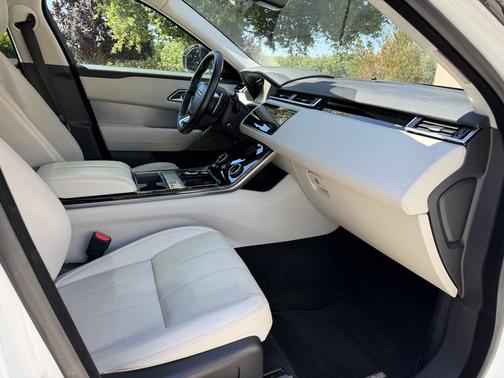 White 2019 Land Rover Range Rover Velar P380 SE R-Dynamic