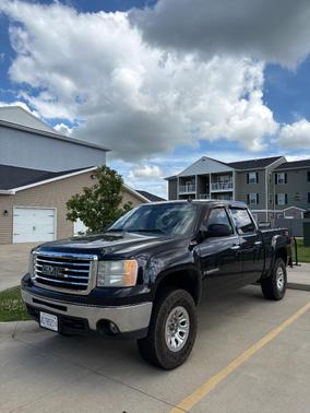 Black 2009 GMC Sierra 1500 SLT Crew Cab