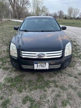 Black 2008 Ford Fusion SE