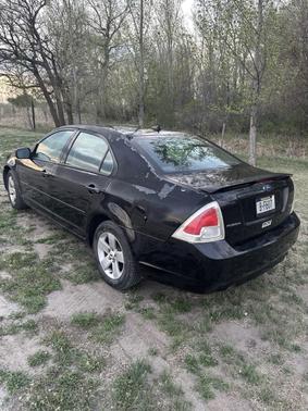 Black 2008 Ford Fusion SE