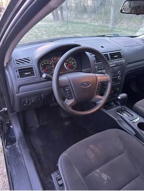 Black 2008 Ford Fusion SE