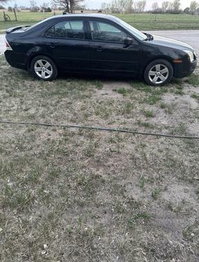 Black 2008 Ford Fusion SE
