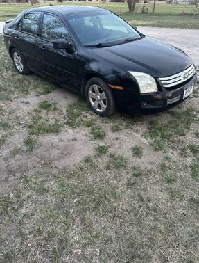Black 2008 Ford Fusion SE