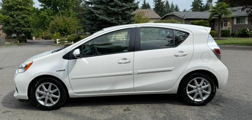 2013 Toyota Prius c Four