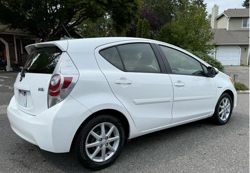 2013 Toyota Prius c Four