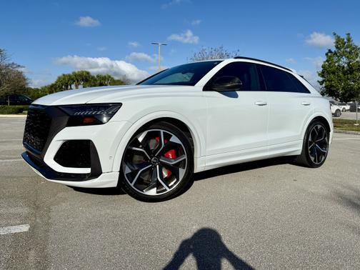 2022 Audi RS Q8 4.0T
